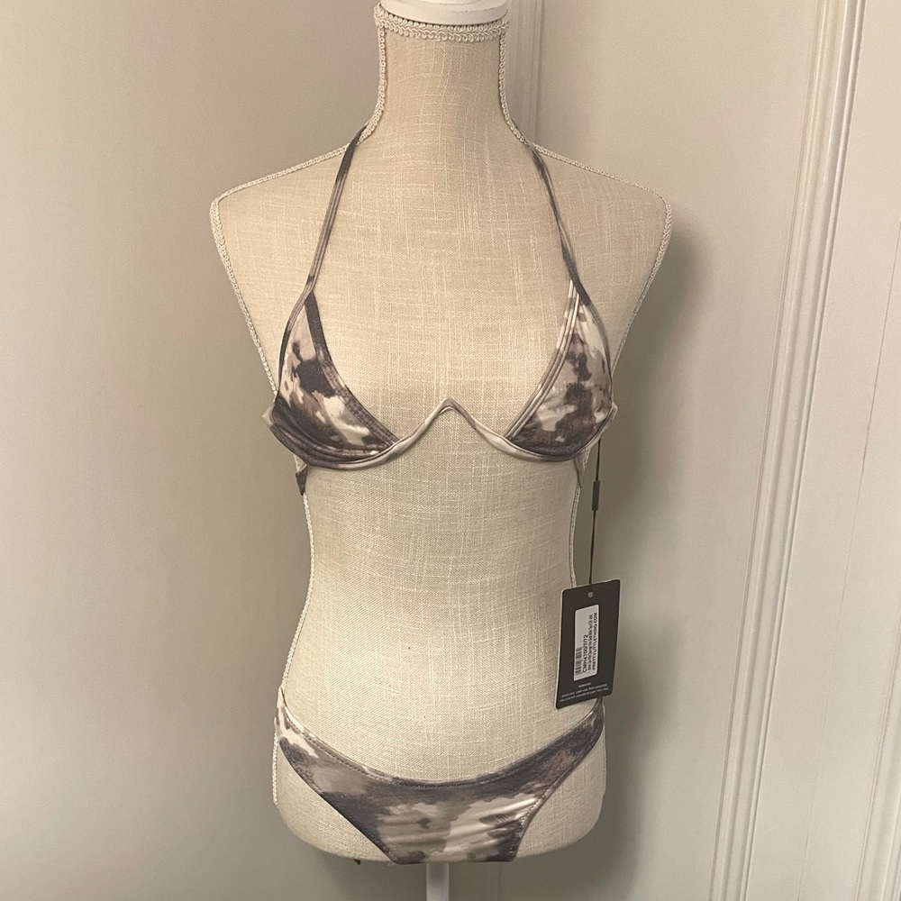 PRETTYLITTLETHING Women’s two piece swimsuit PLT SMALL